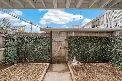 4040 San Felipe Street 119 Houston TX 77027