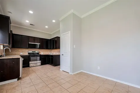 1910 Vermillion View Street Fresno TX 77545