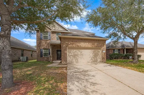 1910 Vermillion View Street Fresno TX 77545