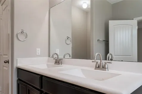 1910 Vermillion View Street Fresno TX 77545