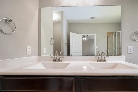1910 Vermillion View Street Fresno TX 77545