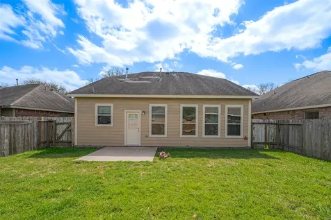 1910 Vermillion View Street Fresno TX 77545