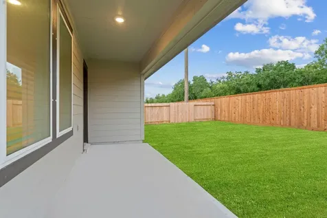 1511 Splashing Wave Drive Iowa Colony TX 77583