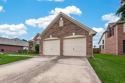 1707 Country Club Cove Drive Baytown TX 77521