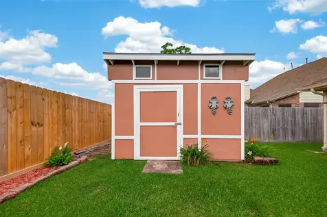1707 Country Club Cove Drive Baytown TX 77521