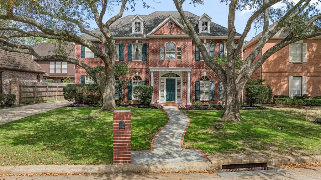 15914 S Barkers Landing Road Houston TX 77079