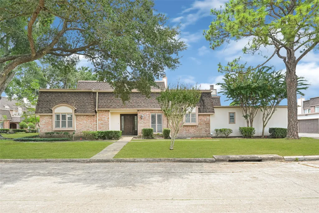 2803 Camelot Lane Missouri City TX 77459