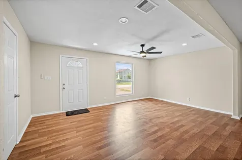 10621 Lane Street Houston TX 77029