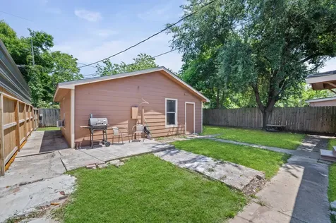10621 Lane Street Houston TX 77029