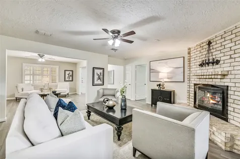 7522 Deep Forest Drive Houston TX 77088