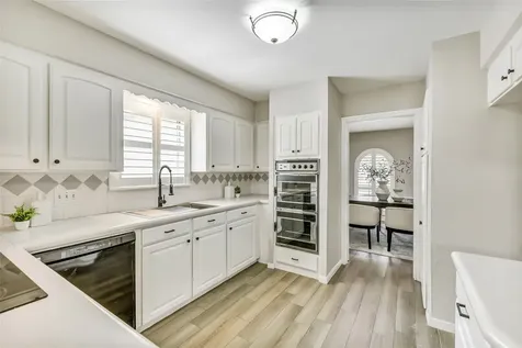 7522 Deep Forest Drive Houston TX 77088