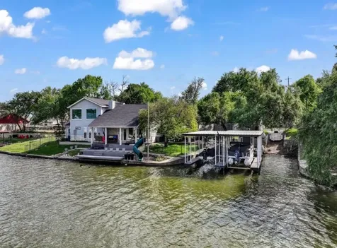 608 Casas Del Norte Court Granbury TX 76049