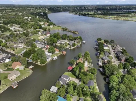 608 Casas Del Norte Court Granbury TX 76049