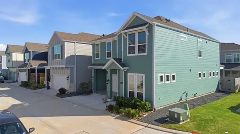2406 Driftwood Trail Kemah TX 77565