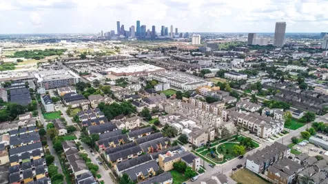 4331 Marina Street B Houston TX 77007