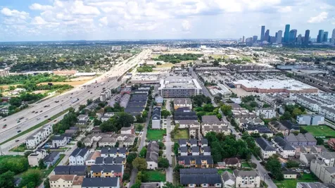 4331 Marina Street B Houston TX 77007