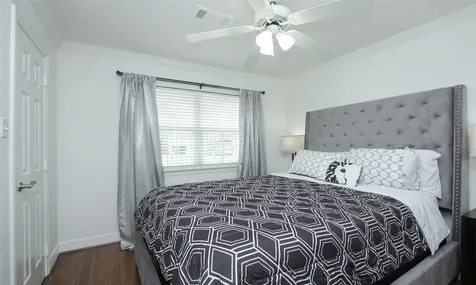 4331 Marina Street B Houston TX 77007