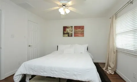 4331 Marina Street B Houston TX 77007