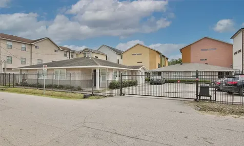 4331 Marina Street B Houston TX 77007