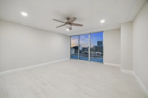 2016 Main Street 622 Houston TX 77002