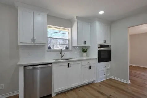 8708 W Fox Road Orange TX 77632