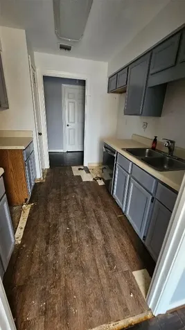 661 Bering Drive 407 Houston TX 77057
