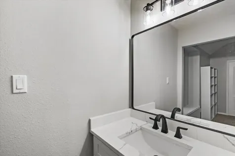 17602 Laguna Trail Drive Houston TX 77095
