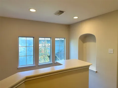 59 N Flickering Sun Circle The Woodlands TX 77382