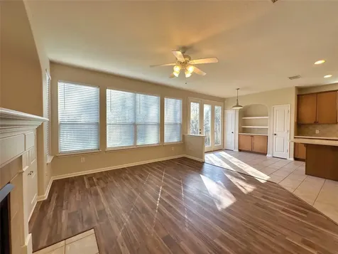 59 N Flickering Sun Circle The Woodlands TX 77382