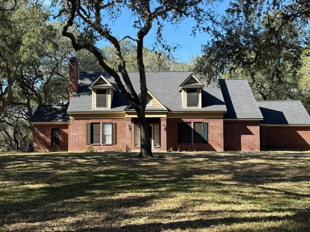 1412 Westpark Avenue Victoria TX 77905
