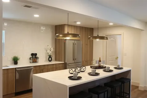 6214 Yarwell Drive Houston TX 77096