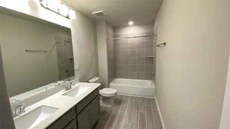 7059 Silverleaf Oak Street Conroe TX 77304