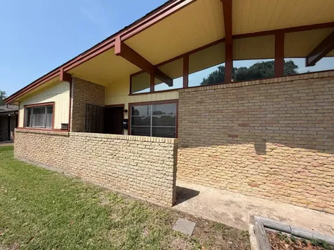 8806 Glenloch Drive Houston TX 77061