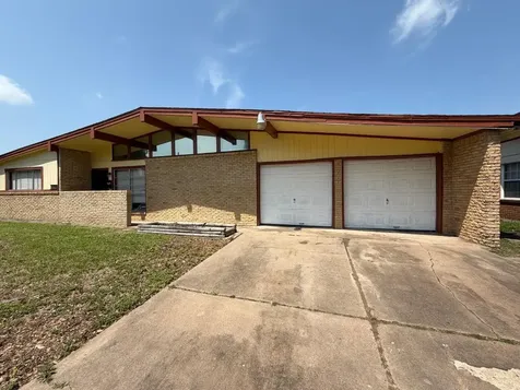 8806 Glenloch Drive Houston TX 77061