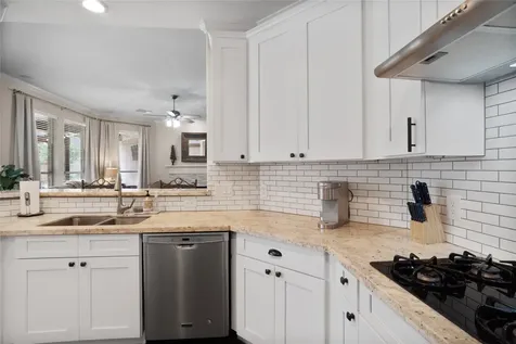 2311 Chasebrook Trail Trail W Kingwood TX 77345