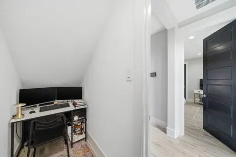2813 Hicks Street Houston TX 77007