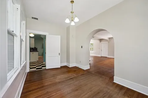 3910 Avenue R 1/2 Galveston TX 77550