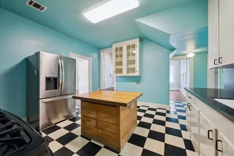3910 Avenue R 1/2 Galveston TX 77550