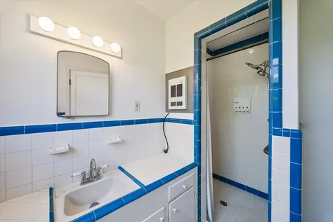 3910 Avenue R 1/2 Galveston TX 77550