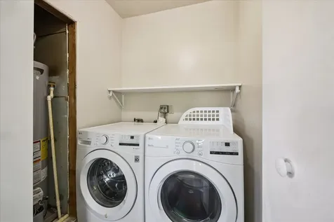 3910 Avenue R 1/2 Galveston TX 77550