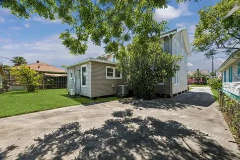 3910 Avenue R 1/2 Galveston TX 77550