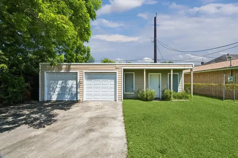3910 Avenue R 1/2 Galveston TX 77550