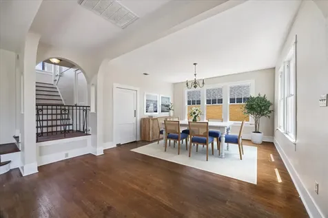 3910 Avenue R 1/2 Galveston TX 77550