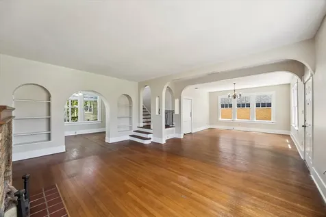 3910 Avenue R 1/2 Galveston TX 77550