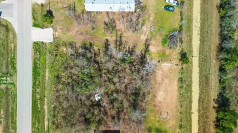 460 County Road 3570 Cleveland TX 77327