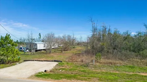 460 County Road 3570 Cleveland TX 77327