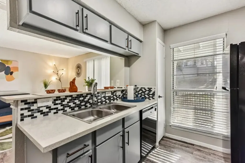 2501 Wickersham Lane 2633 Austin TX 78741