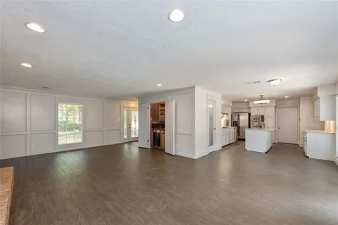 2824 S Logrun Circle The Woodlands TX 77380