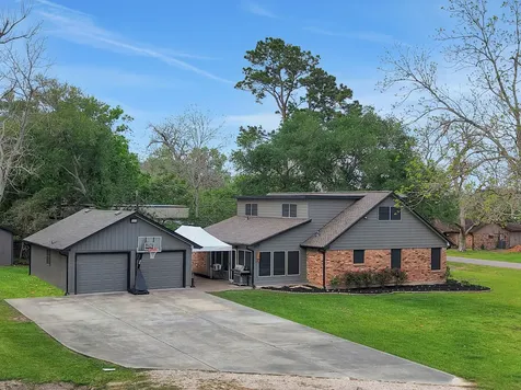 5133 Riverview Drive Alvin TX 77511