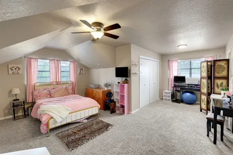 5133 Riverview Drive Alvin TX 77511